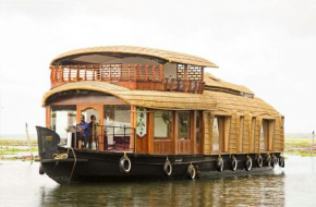 Adithyan Houseboat